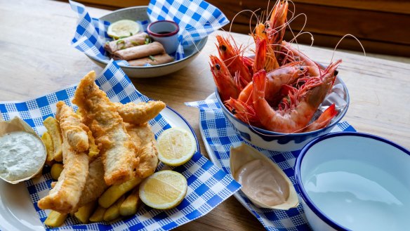 Seafood lunch at Woy Woy Fishermen's Wharf, Central Coast. 