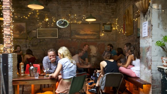 Bar.Redfern.March 28th, 2013.Photo.Sahlan Hayes.TSM.Arcadia Liquors in Redfern.