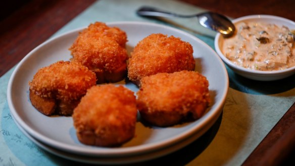 Hong's prawn toast and dipping sauce.