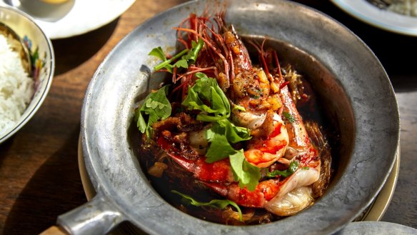 Baked tiger prawns with vermicelli at Porkfat.