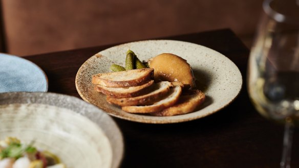 Duck liver pâté with heirloom apple.