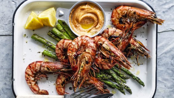 Reserve prawn heads and shells to make a flavour-boosting oil.