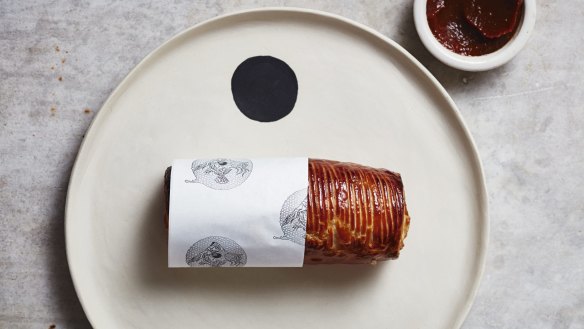 Delicious with any sauce: The fish sausage roll. 