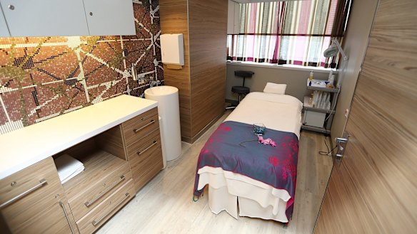 Inside a room on the Ovation of the Seas.