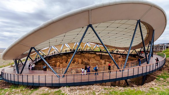 The world's 50 most amazing objects you must see