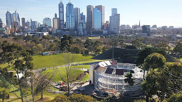 Construction of the Pop-up replica of Shakespeare's Globe Theatre in Melbourne.