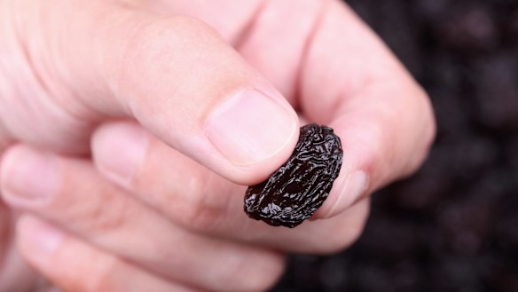 How a common meditation technique can help you eat more healthfully