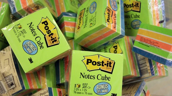 Settlement sticks in Post-it notes suit