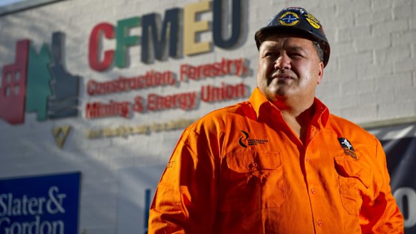 Union organiser Johnny Lomax was arrested in July and charged with blackmail - but the charges are to be dropped.
