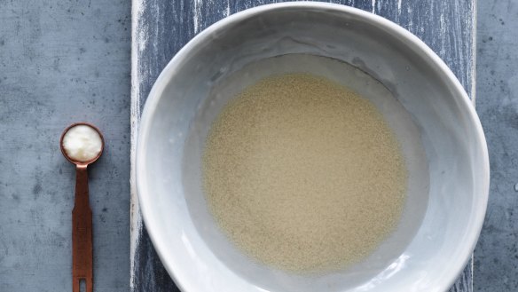 Step 1: Pour the water into a bowl and stir in the yeast and yoghurt until dissolved.