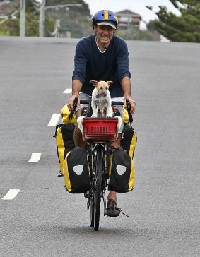 Patrick Jones and dog Zero are on a 6000-kilometre family bicycle trip around Australia.
