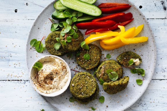 Falafels and vegies with hummus.