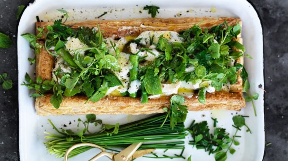 Adam Liaw's chicken and asparagus tartlette.