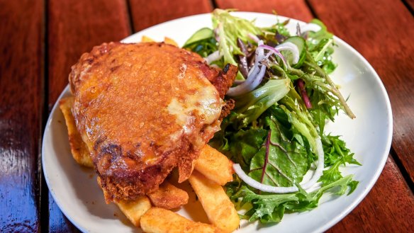 The chicken parmigiana doesn't disappoint.