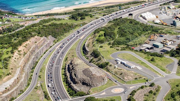 Princes Highway 'death traps': NRMA calls for safety upgrade to ...