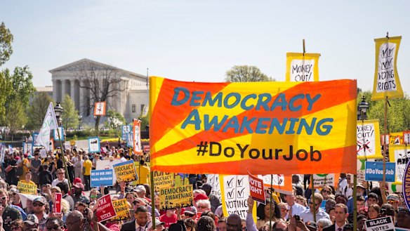 Americans have a higher opinion of cockroaches than they do of their representatives in Congress.