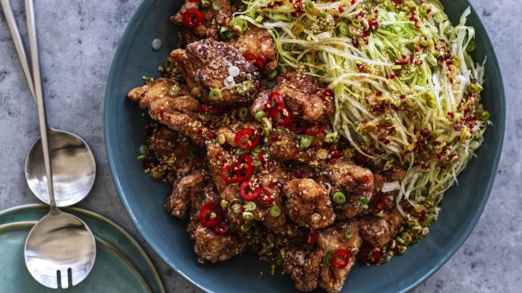 Fried chicken with vinegar dressing.