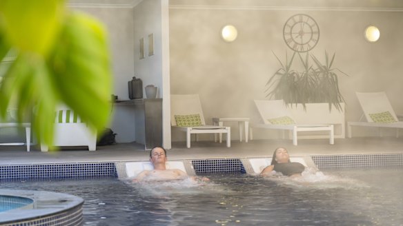 Moree, Lightning Ridge, NSW: The best natural artesian hot springs to ...