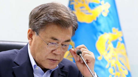 South Korean President Moon Jae-in could support China's "double suspension" proposal.