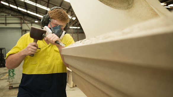 Apprentices will receive $2000 to go into priority skills areas, while incentive payments for employers will be increased to $8000.