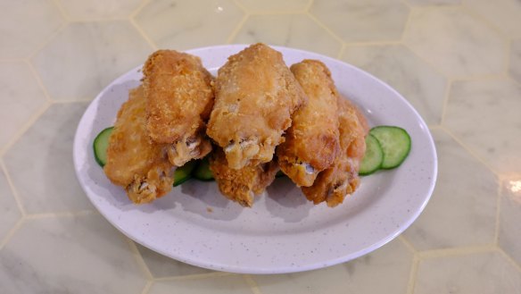A plate of fried wings.