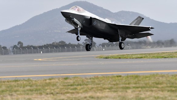 The F-35 Joint Strike Fighter arrives at  Avalon. 