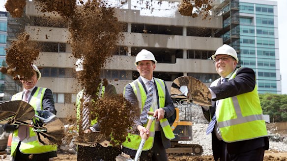 NSW Premier Mike Baird and Leighton Properties'  Andrew Borger turn the first sod to mark the official start of construction of the University of Western Sydney's new Parramatta high-rise campus.
