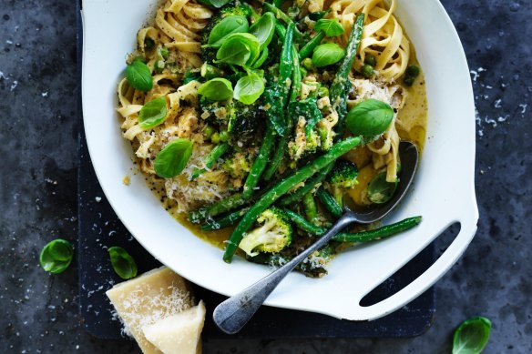 Green vegetable pasta primavera.