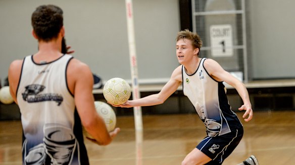 Men's netball becoming a serious (but unpaid) sport