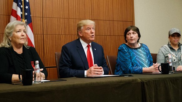 Paula Jones, Kathy Shelton, Donald Trump and Juanita Broaddrick at the press conference. 