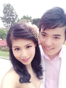 Peng Linling and Che Yu on their wedding day.