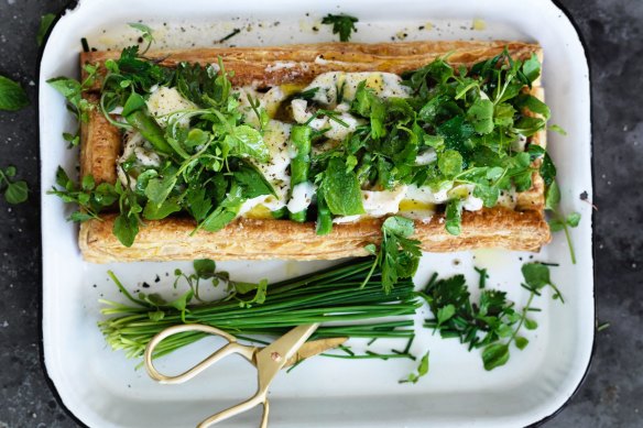 Adam Liaw's chicken and asparagus tartlette.