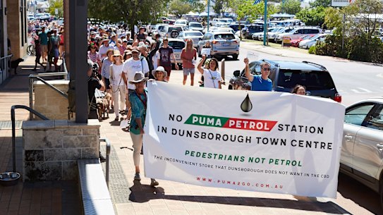 Protestors rally against a proposed 24-hour Puma petrol station in Dunsborough.