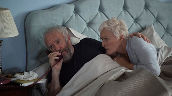 Joe (Jonathan Pryce) and Joan (Glenn Close) in The Wife.