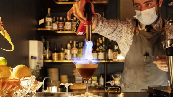 Trouble in Dreams bar in Footscray is offering finish-at-home cocktails this weekend to combat social gathering while Melbourne is in lockdown.