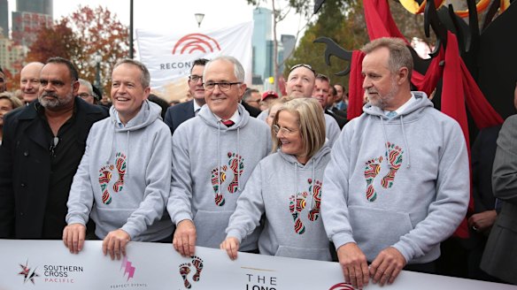 Opposition Leader Bill Shorten, Prime Minister Malcolm Turnbull, Lucy Turnbull and Minister for Indigenous Affairs Nigel Scullion at Indigenous event The Long Walk earlier this year. 