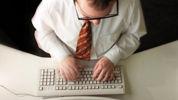 Accenture says allowing internal incubators to run autonomously is the answer.