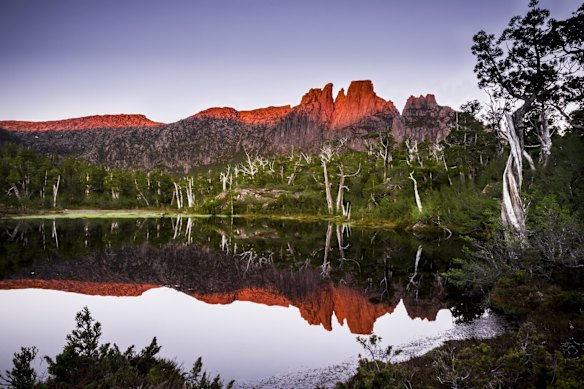 Sunset over Mount Acropolis, in the Cradle Mountain-Lake St Clair National Park, Tasmania.