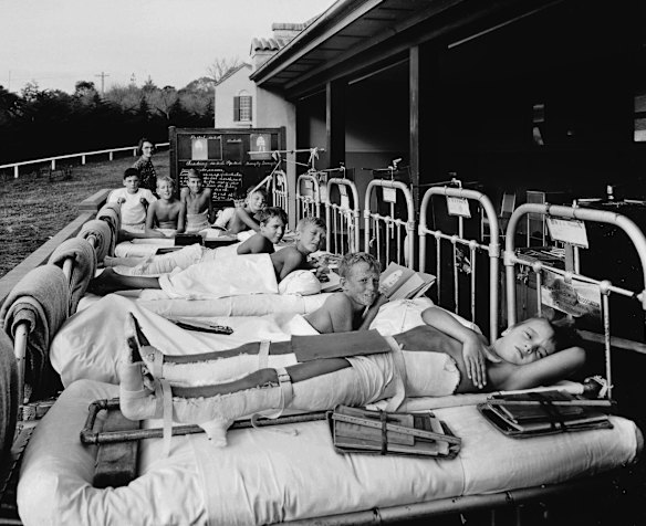 School lessons for boys with polio were held on the sundeck at Frankston Children's Hospital in 1936.