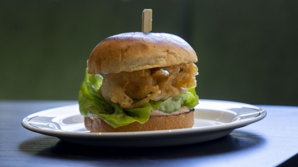 The prawn po'boy slider.