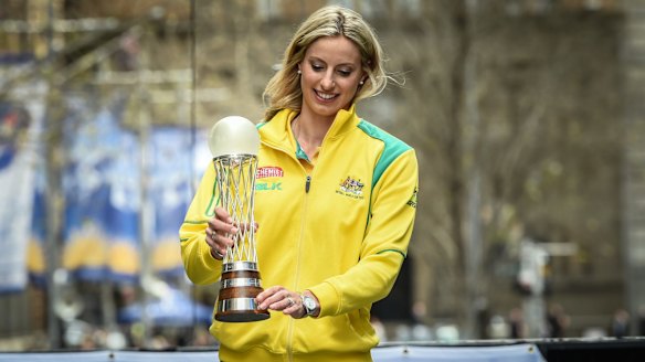 Netbrawl: Kiwi legend Irene van Dyk calls out Diamonds captain Laura ...