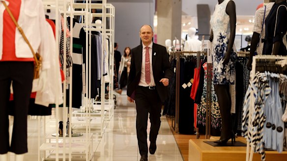 Myer chief executive Richard Umbers is being psyched out by Solomon Lew.