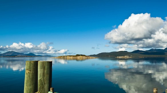 Flinders Island, Tasmania. Nine hundred residents, 120 beaches and 200,000 wallabies and pademelons. Do the numbers on Flinders Island and what it adds up to is acres of untouched wilderness. 