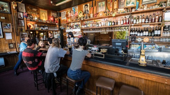 Diners are looking forward to getting back to pubs like the Standard Hotel in Fitzroy, but some new rules apply. 