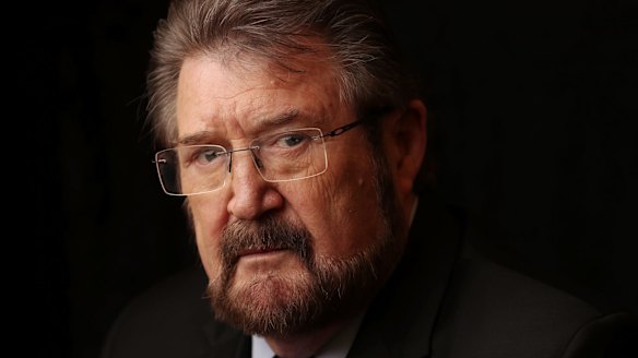 Victorian senator Derryn Hinch is the latest politician to be involved in the citizenship controversy.