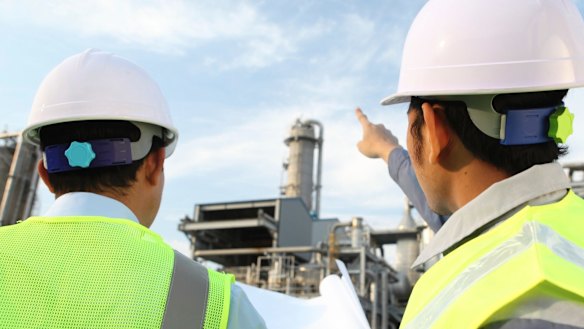 The number of jobs rose by 13,500 in the month, but that was entirely due to growth in part time work, with full-time employment falling by 44,800 jobs.