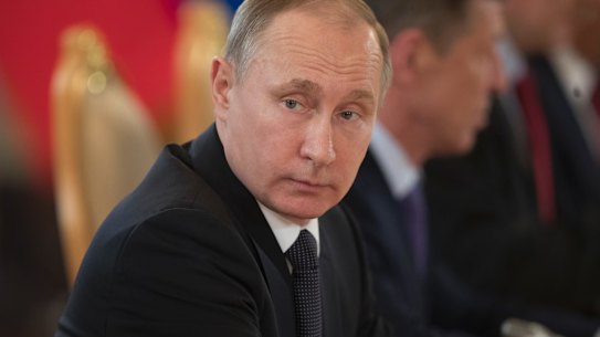 Russian President Vladimir Putin says the Trump administration in the US has been "too hasty" in its conclusions over an apparent gas attack in Syria.