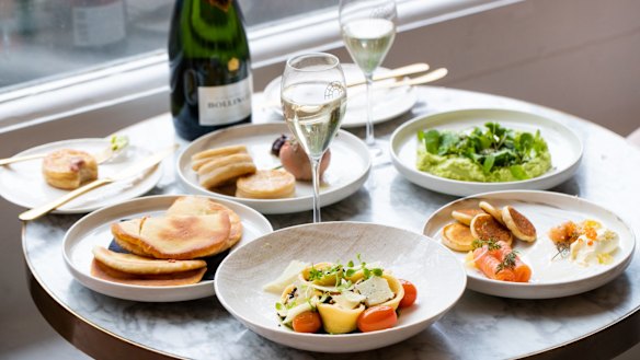 Where to commemorate the Queen in Sydney with tea, champagne and hearty ...