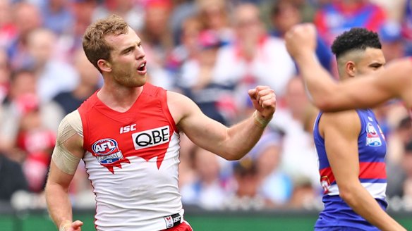 Tom Mitchell declared his hand, asking for a trade to Hawthorn.