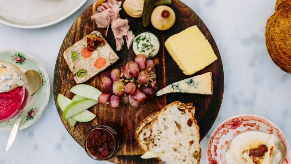 Ploughman's lunch at Bar Botanica, Erina.